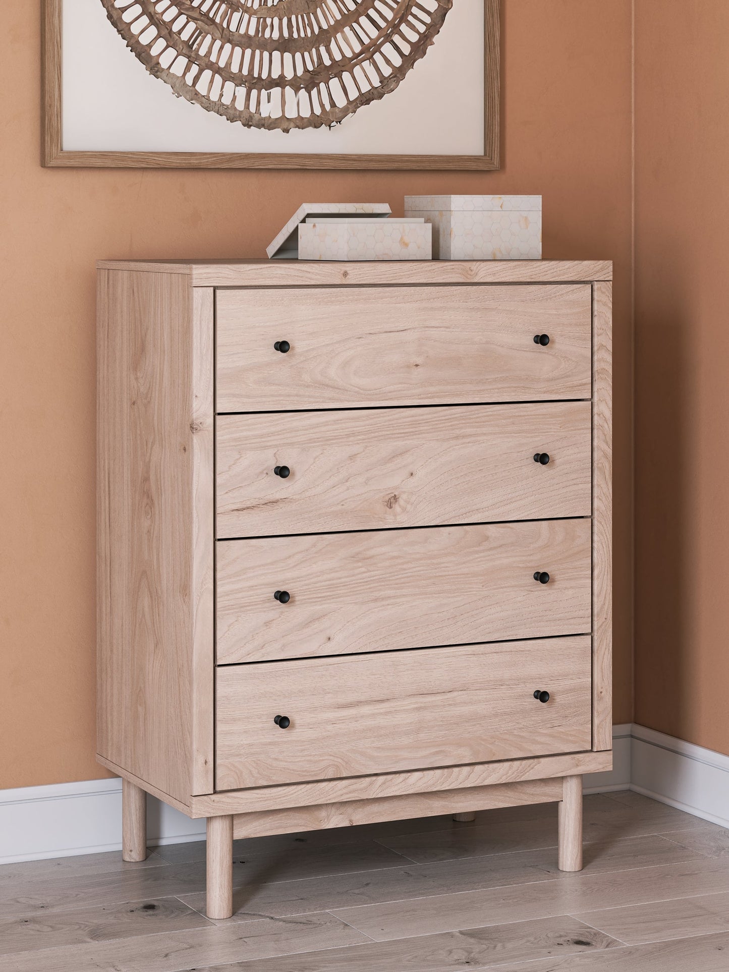 Ashley Express - Commode à quatre tiroirs Arloster