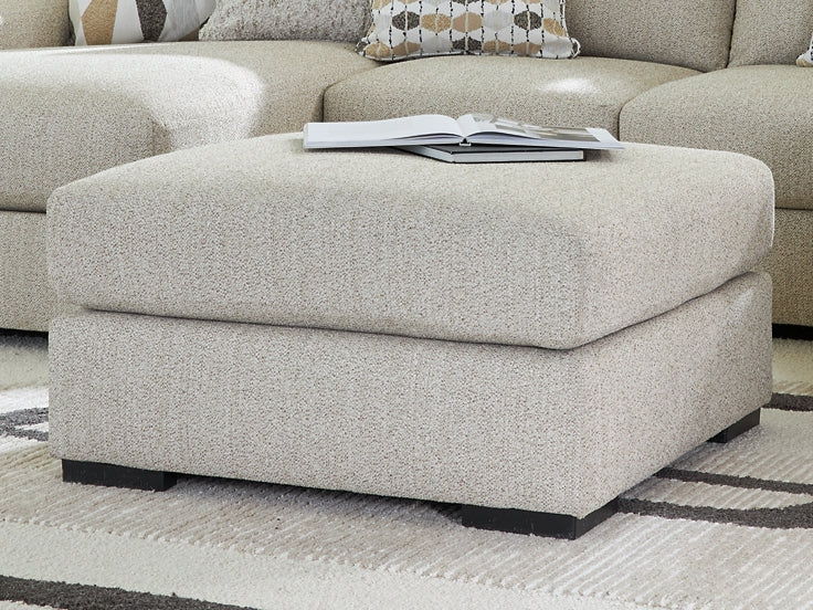 Ashley Express - Pouf d'appoint surdimensionné Laurelgrove